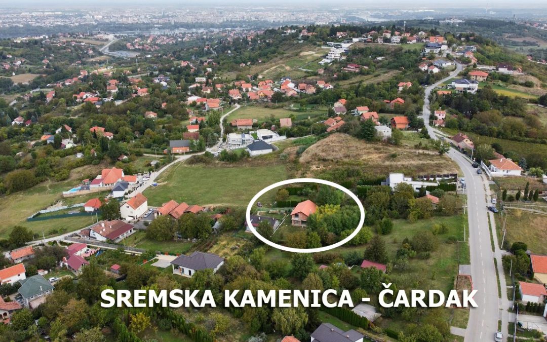 Sremska Kamenica – kuća u izgradnji na Čardaku