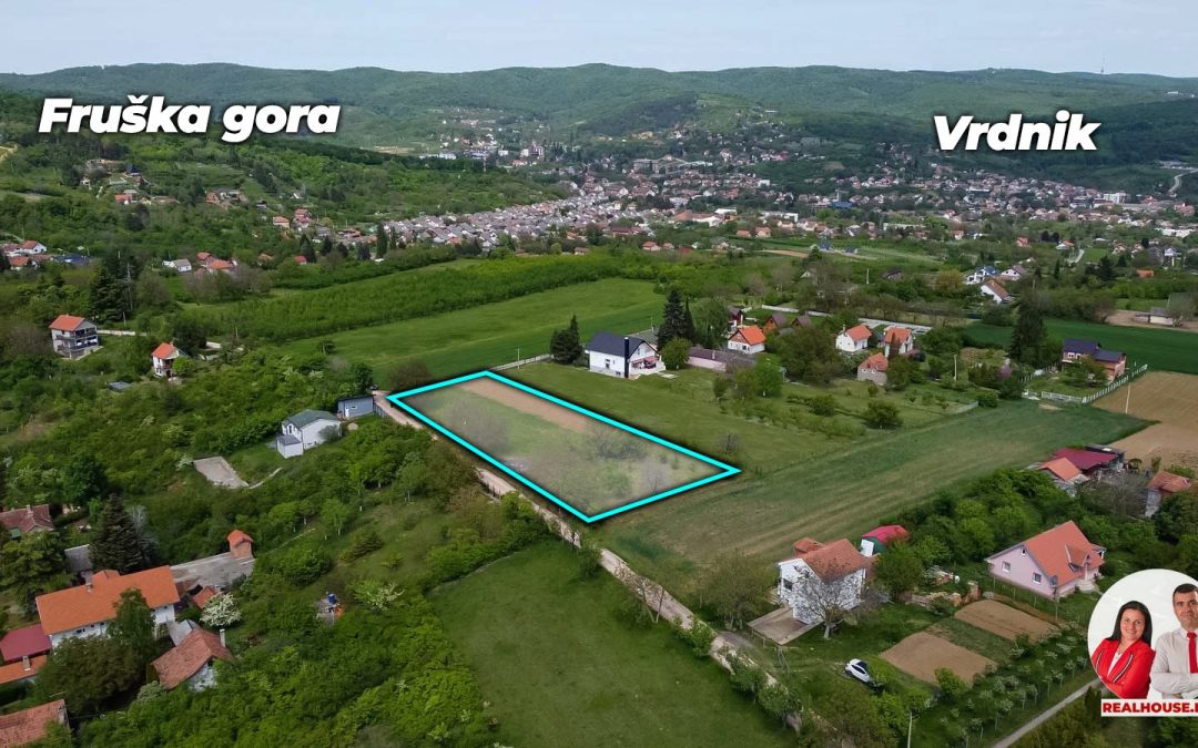 Plac u Vrdniku – tamo gde Fruška gora svaki dan gleda u tvoje dvorište